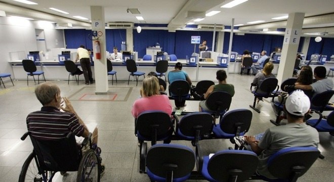 Pedidos de novas aposentadorias estão parados no INSS